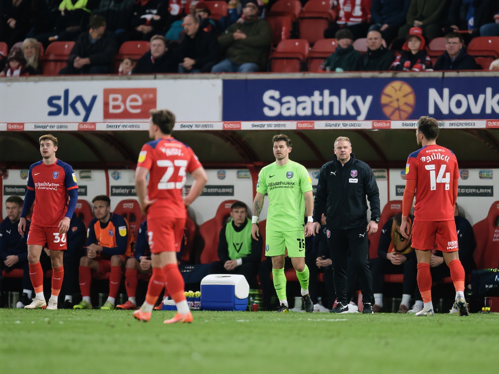 近期，南基球队在两场关键比赛中皆发生了一