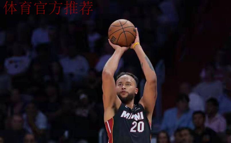 李凯尔投篮4中0得到0分1篮板2助攻，正负值全场最低-20